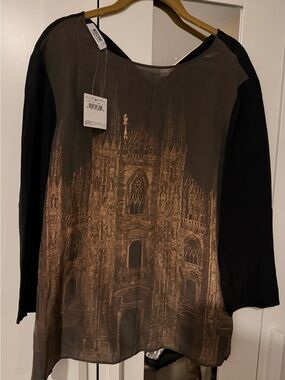 New Chic Moschino Print Blouse